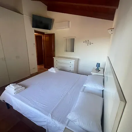 Runcina Villa *